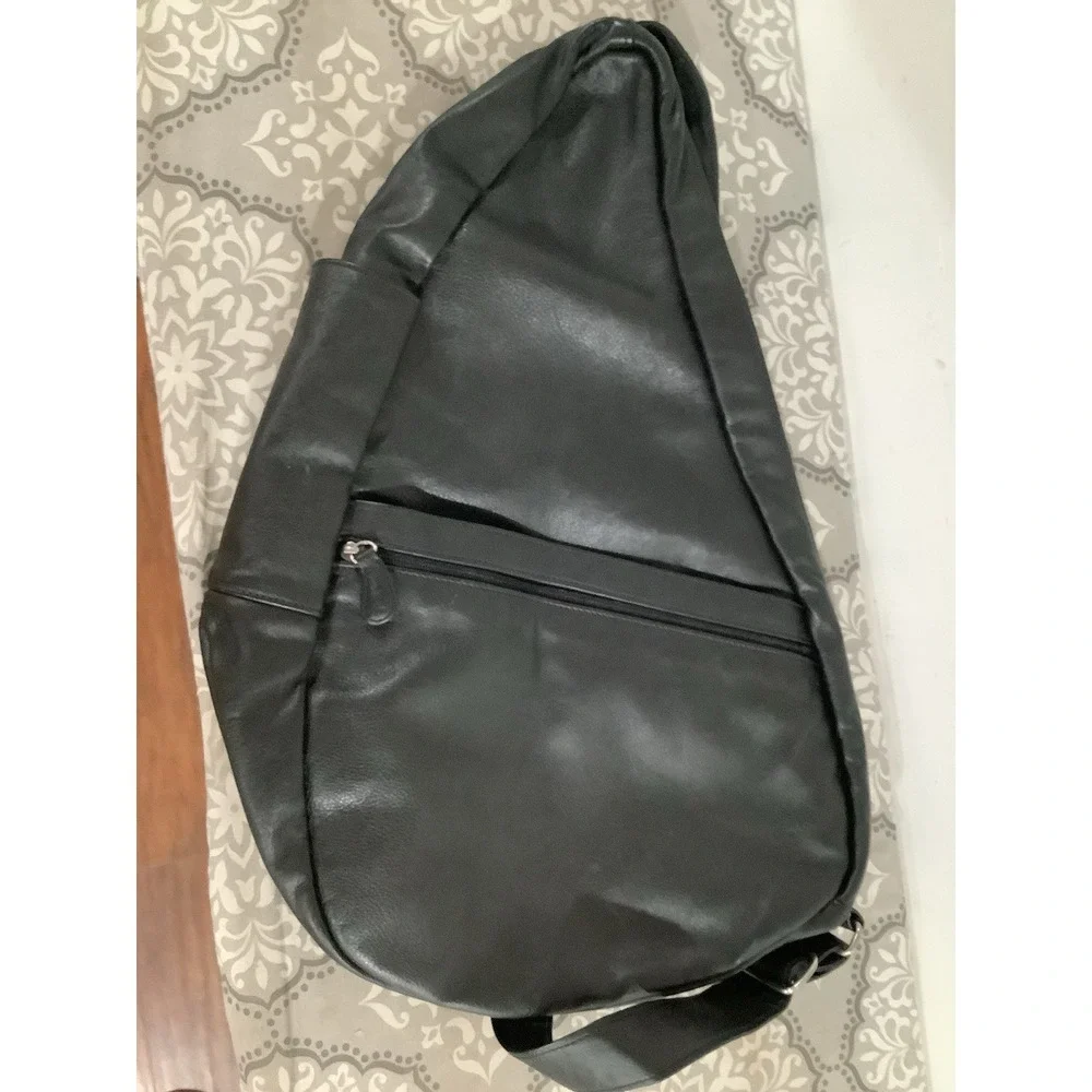 AmeriBag #363599 / Black Leather Sling Unisex